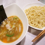 電子レンジで作る、野菜たっぷりつけ麺