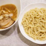 セブン-イレブンの冷凍つけ麺がリニューアルしていました