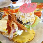 ハワイへ行こう チーズバーガー・イン・パラダイスでご飯